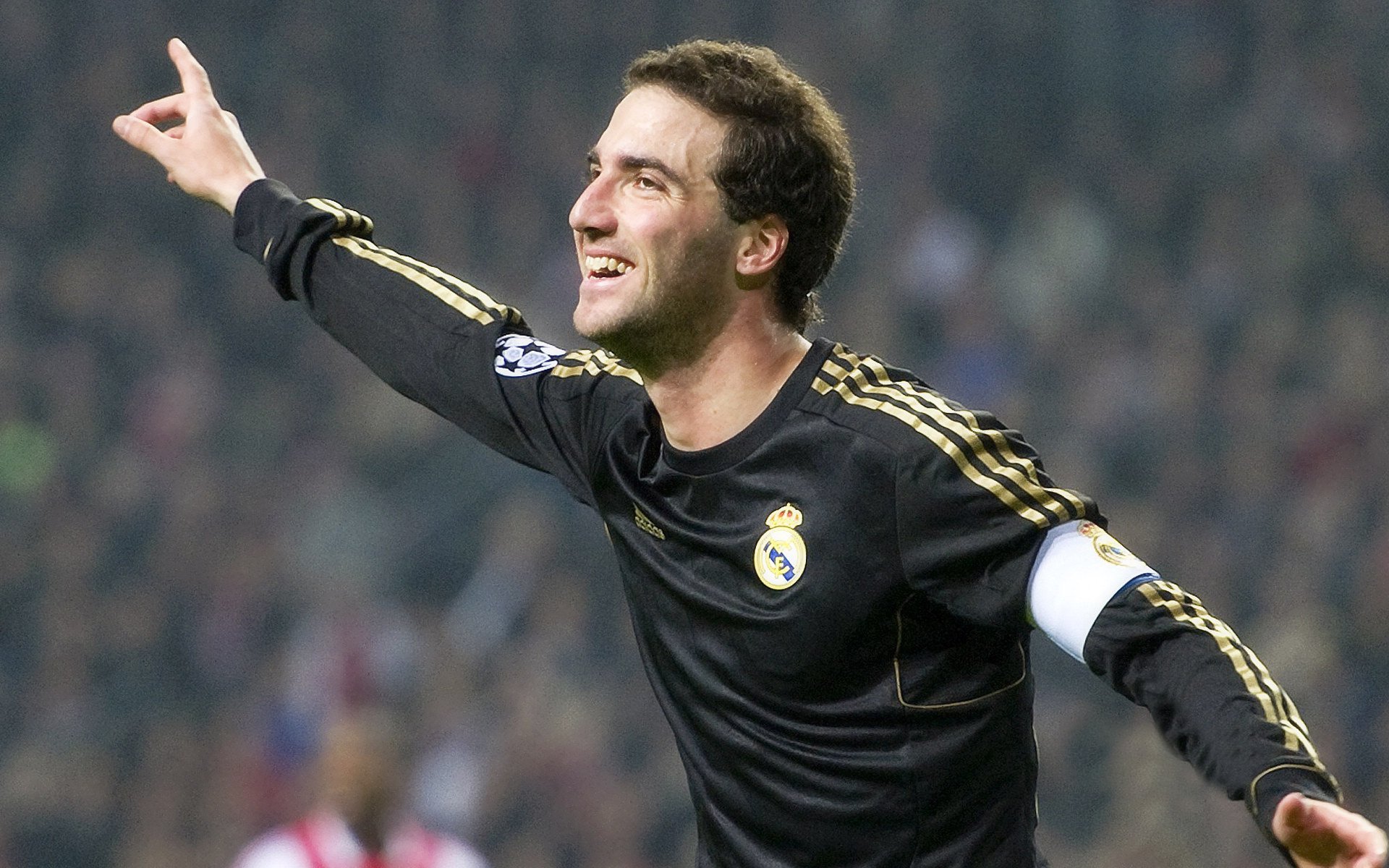 爱游戏官方入口-APEX英雄 新星选手异军突起，apex英雄突击手